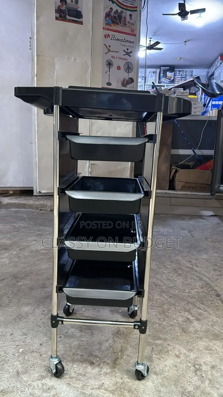 Saloon Trolley With Wheels