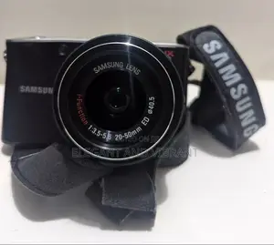 Samsung Nx100 Camera With 20-50mm Lens+ Pentacon 2.8 135mm