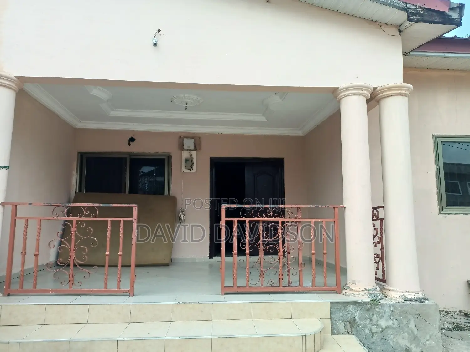 3bdrm Mansion in 3 Bedroom Self, Tema Metropolitan for rent