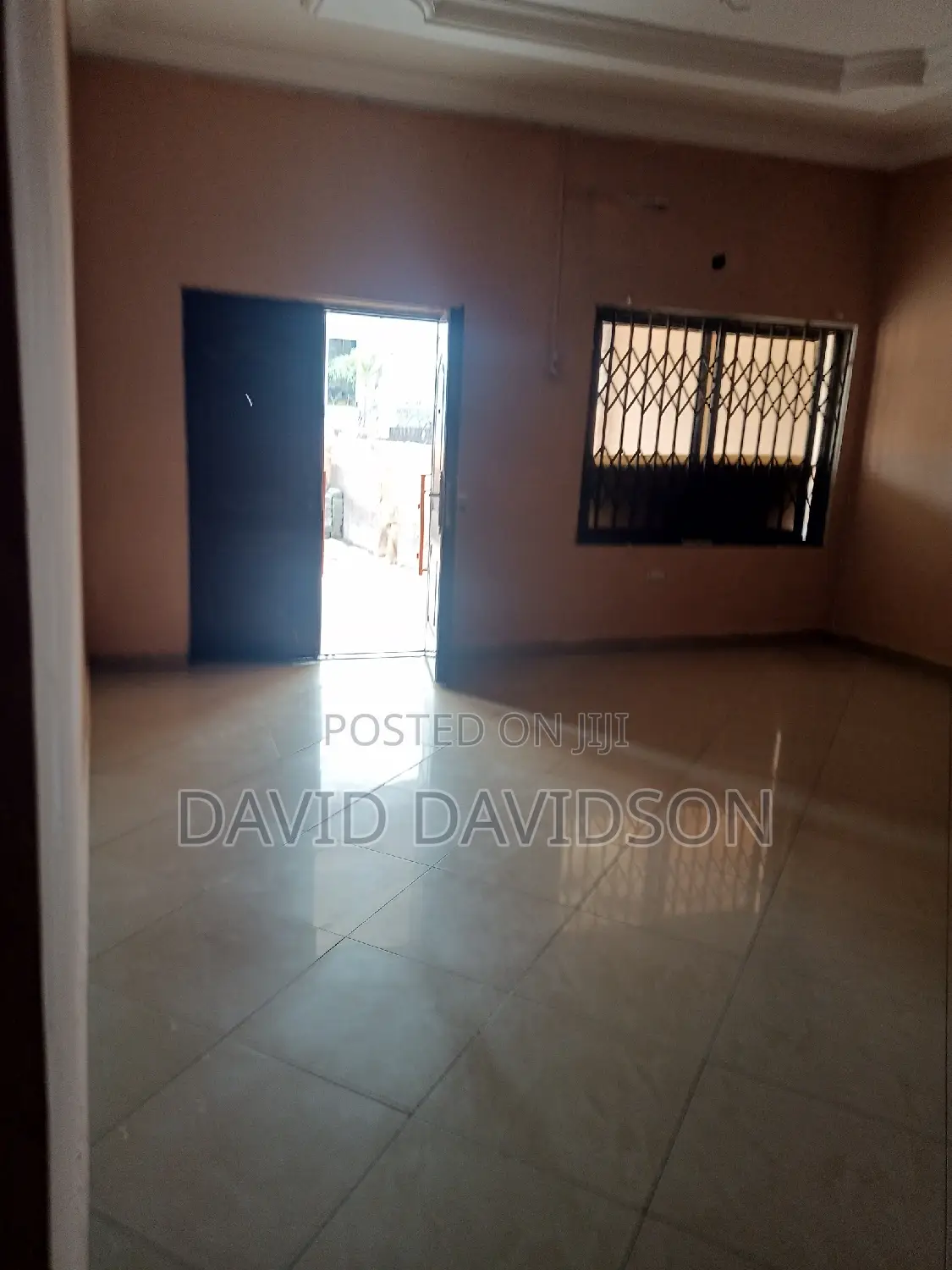 3bdrm Mansion in 3 Bedroom Self, Tema Metropolitan for rent