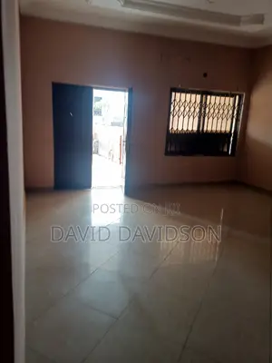 3bdrm Mansion in 3 Bedroom Self, Tema Metropolitan for rent
