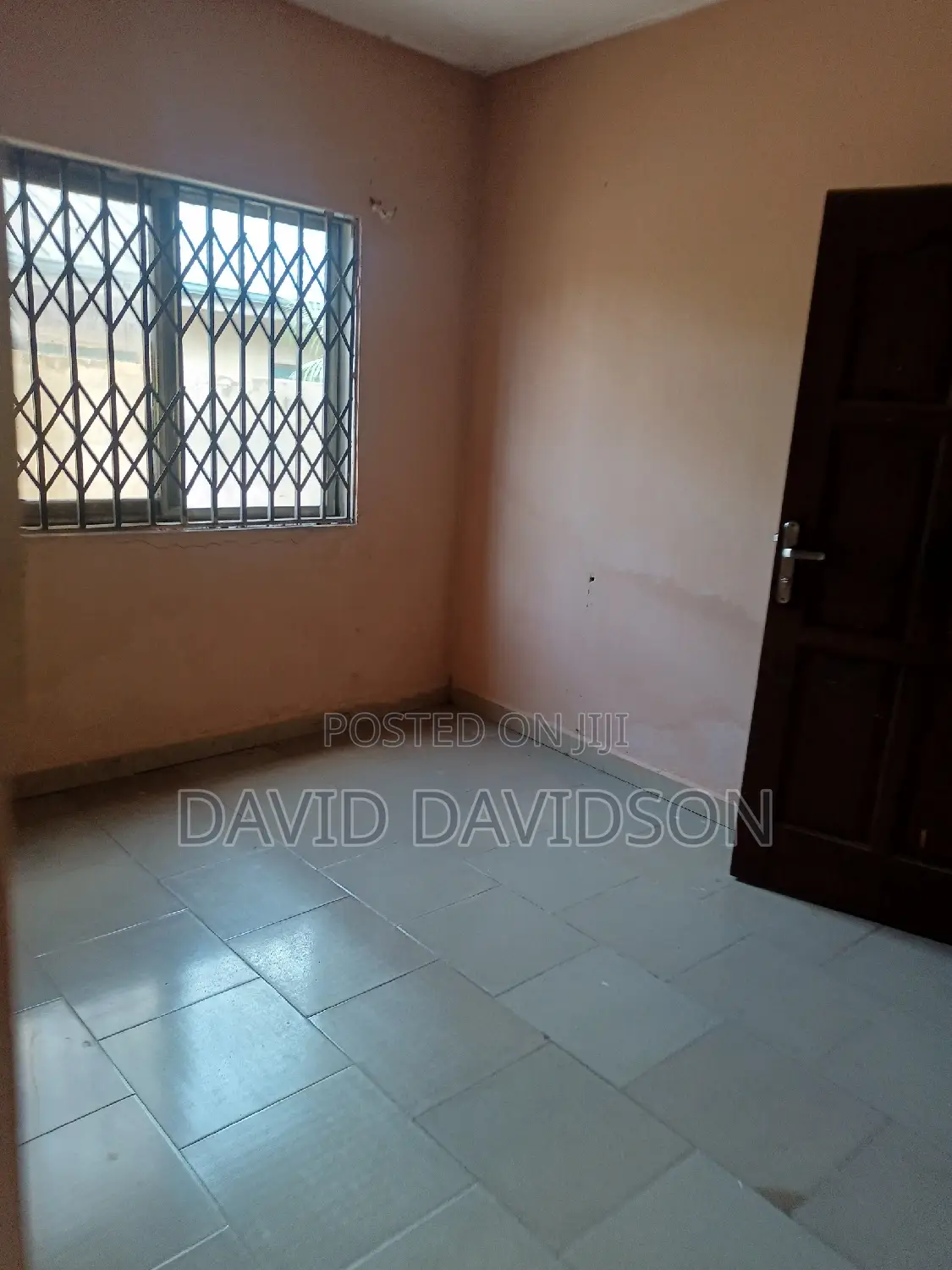 3bdrm Mansion in 3 Bedroom Self, Tema Metropolitan for rent