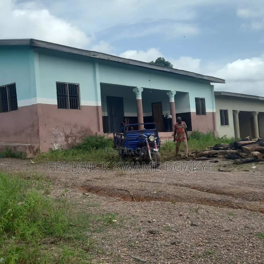 2 Stores With Warehouse for Sale at Bibiani Main Road