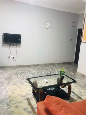 Studio Apartments Available Now Airport Area