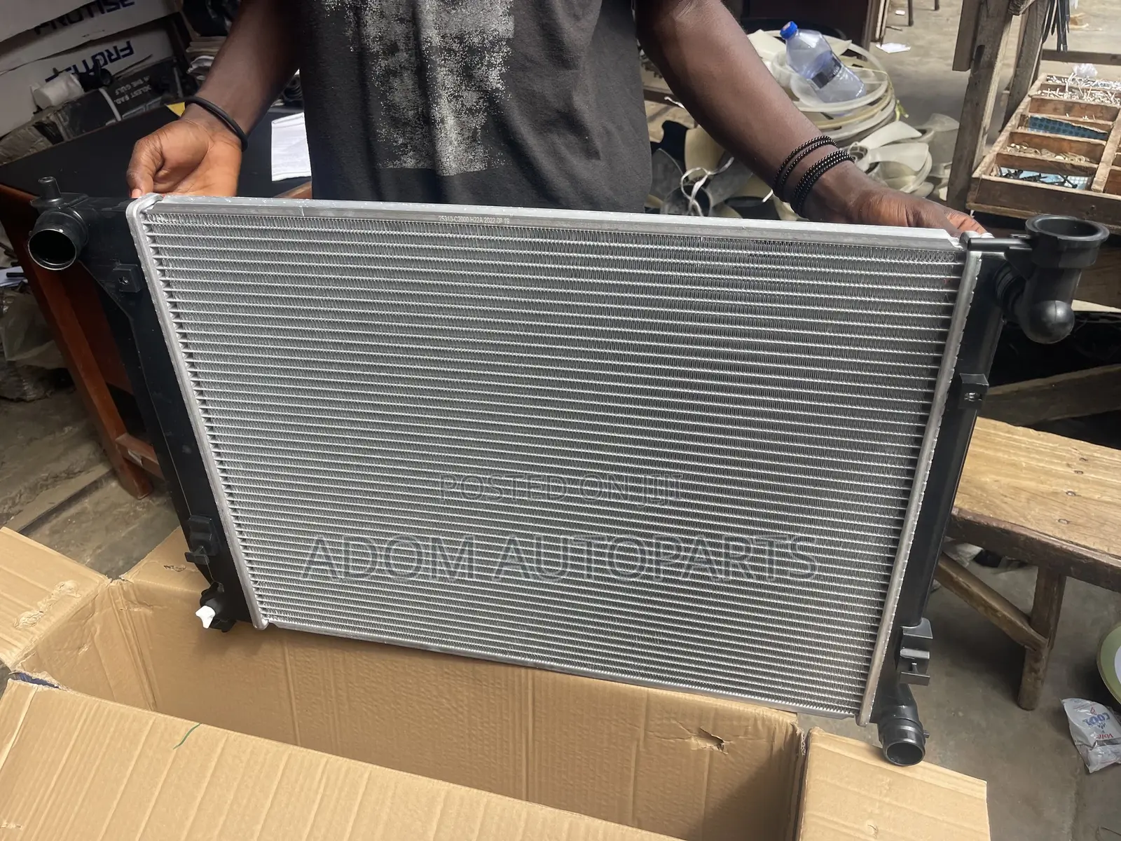 Hyundai Sonata Radiator Water Tank 2011 2012 2013 2014