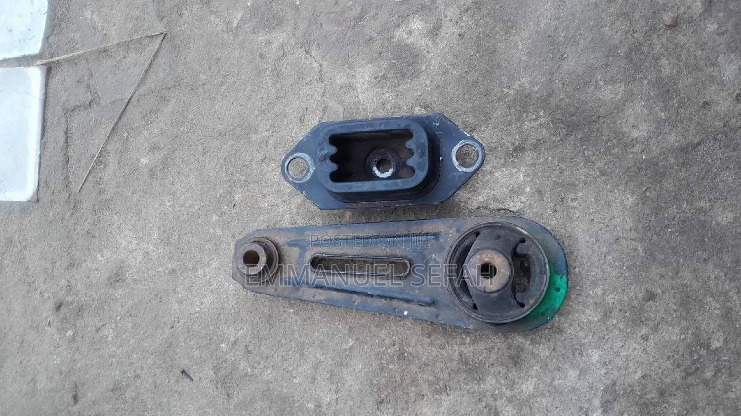 Dealers in All Kind of Gearbox Seat