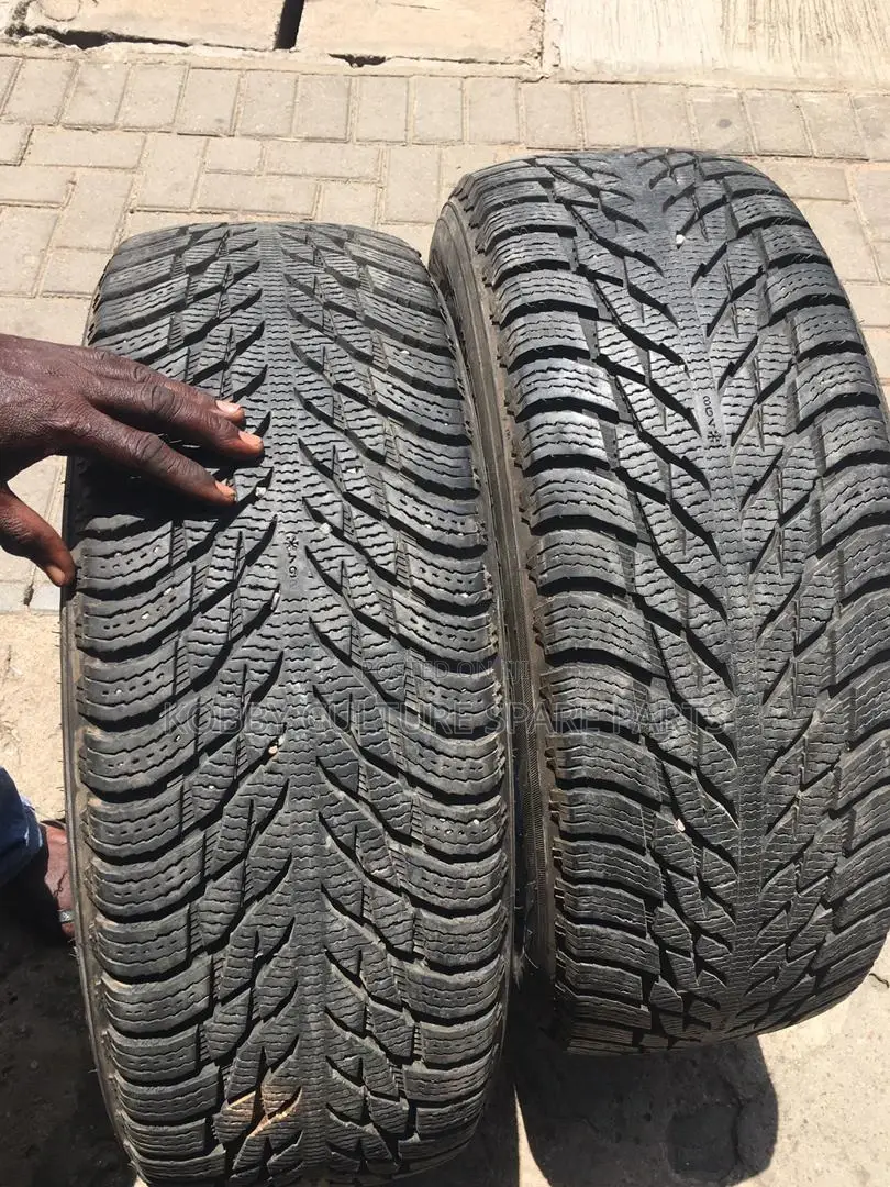 Nokian 235/60r18