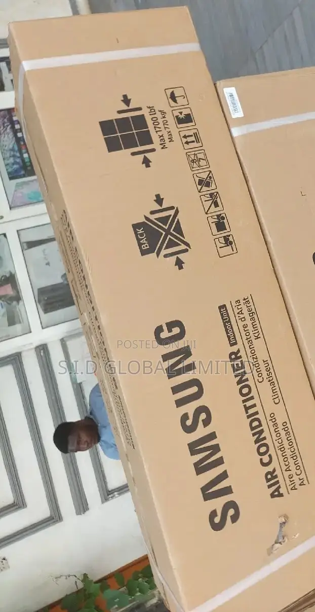 Wonderful SAMSUNG-2.5HP-R410-SPLIT-AC-AR24TRHGAWK/GA