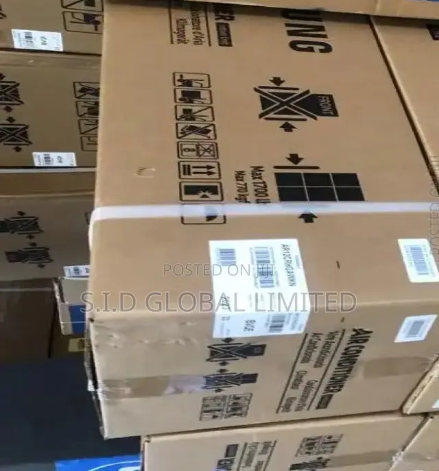 Chilling SAMSUNG-1.5HP-SPLIT-ACS-INVERTER-R410-AR12BVHGAWK/G