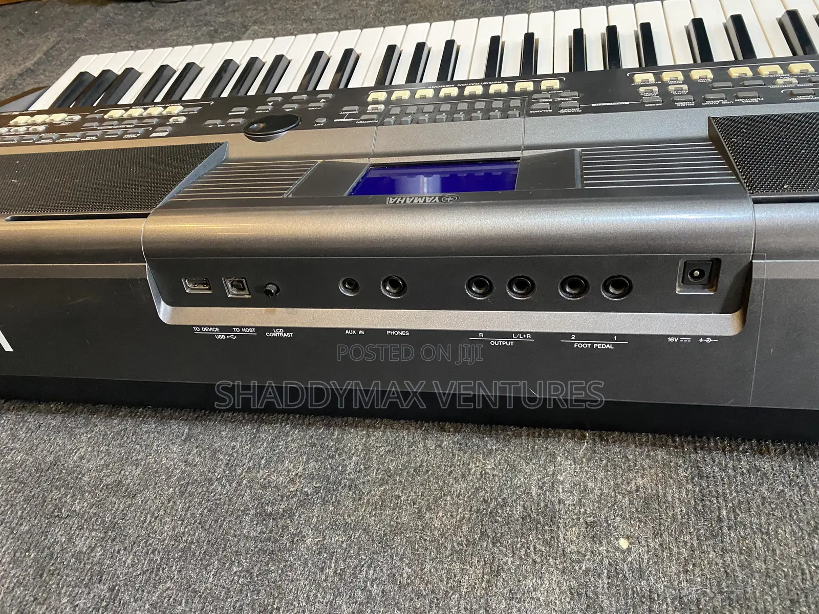 Yamaha S670 Keyboard
