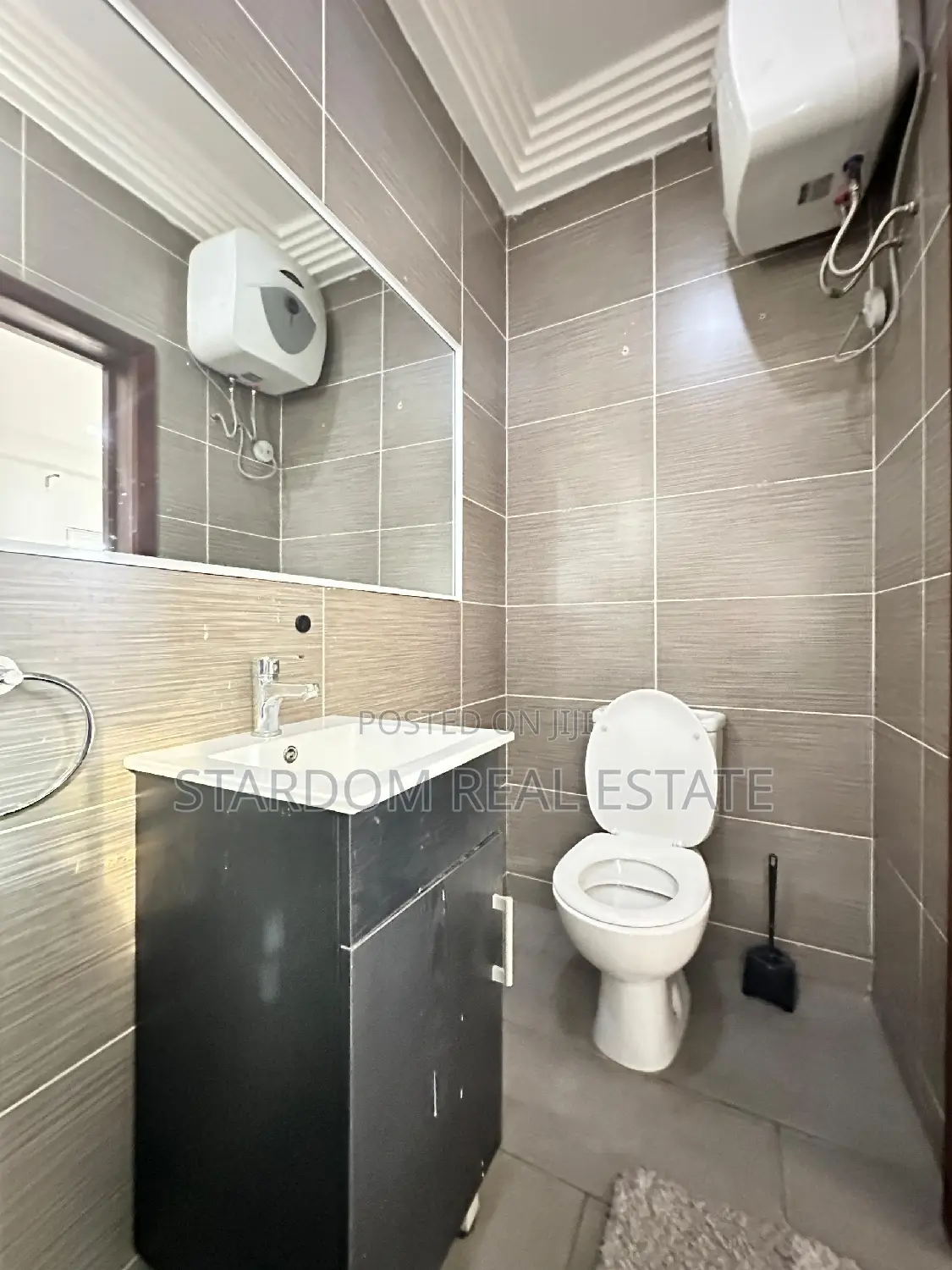2bdrm Apartment in East Legon for rent