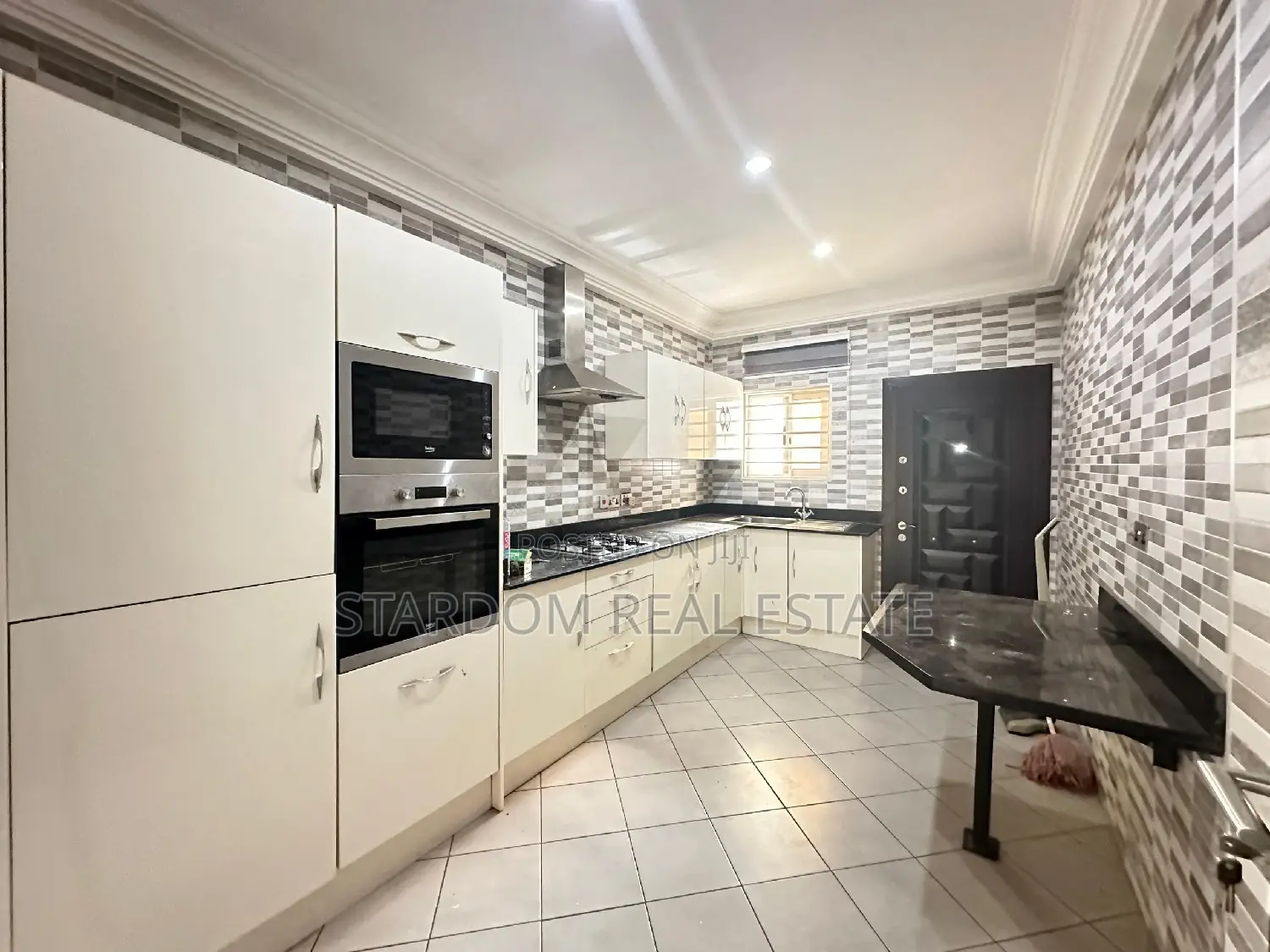 2bdrm Apartment in East Legon for rent