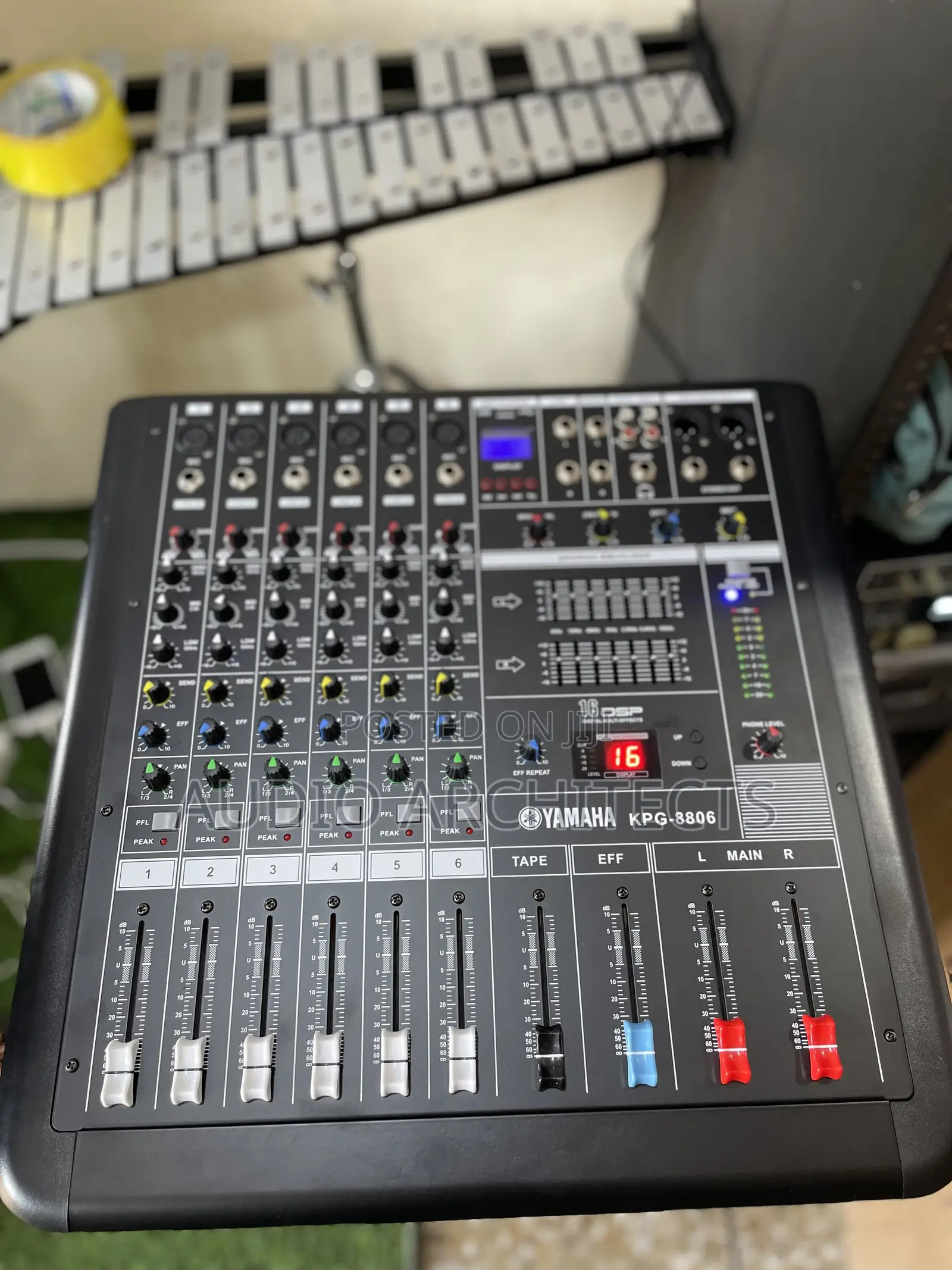 Yamaha 6 Channel Powered Mixer (Kpg-8806)