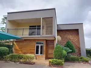 4bdrm House in For Sale, Awoshie for sale