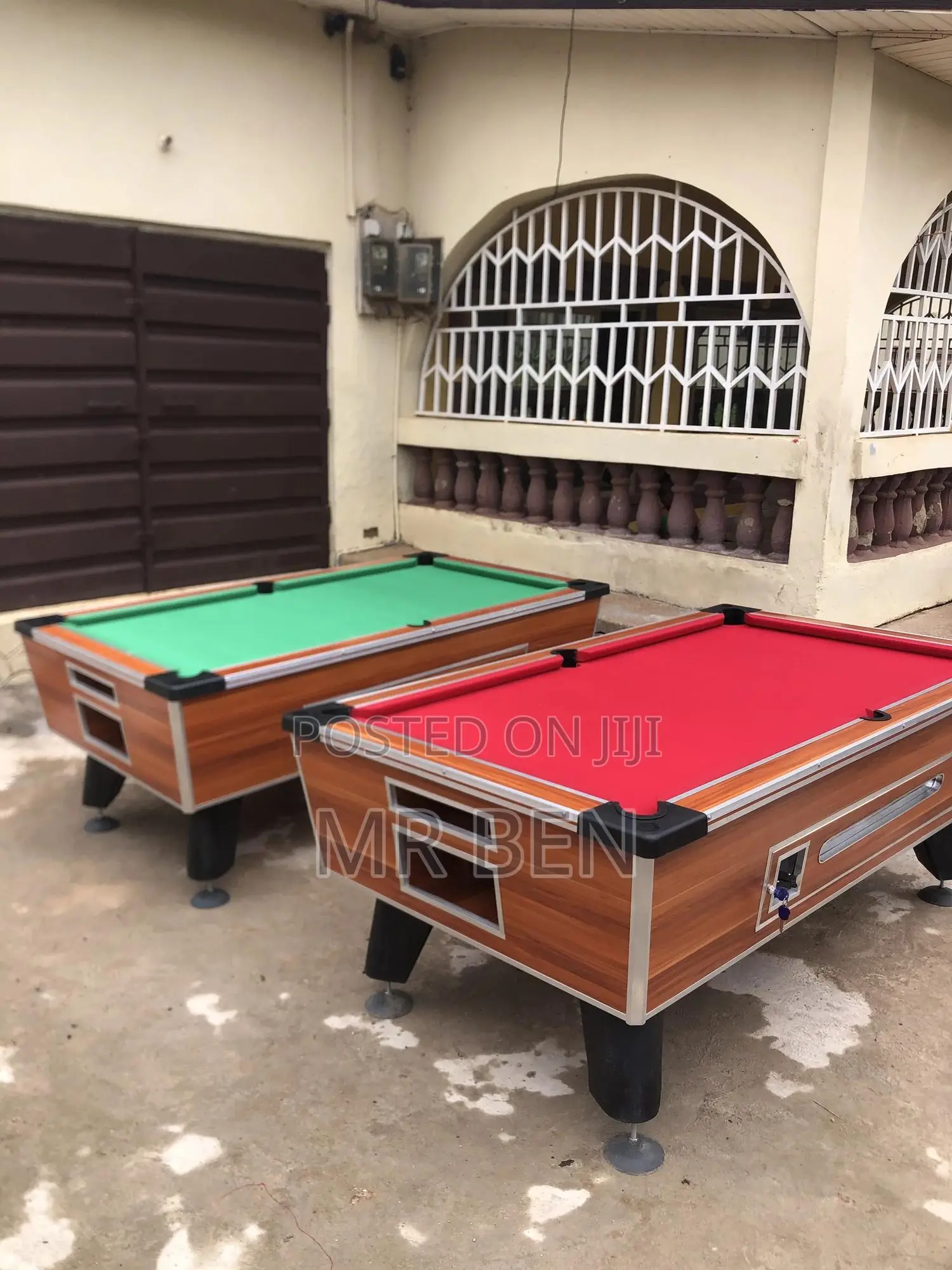 Coin Operated Pool Tables With All Accessories