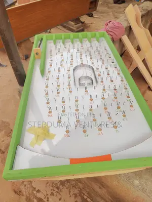 Ping Ball(Twetwe Wo Twɛba)