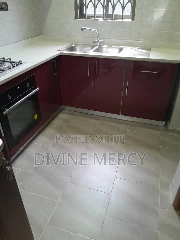 3bdrm Bungalow in Amansamman, Awutu Senya East Municipal for sale