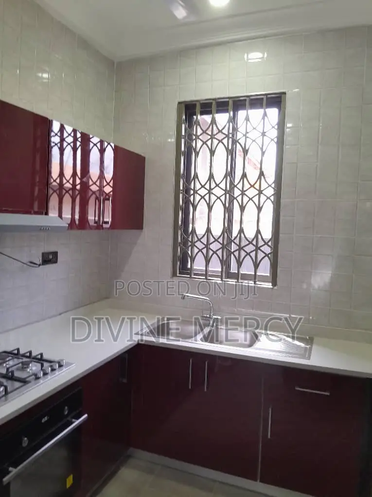 3bdrm Bungalow in Amansamman, Awutu Senya East Municipal for sale