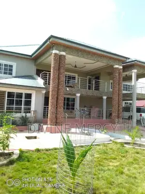 5bdrm Duplex in Amasamman, Awutu Senya East Municipal for sale