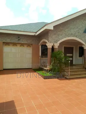 4bdrm Bungalow in Agbogba Junction, Awutu Senya East Municipal