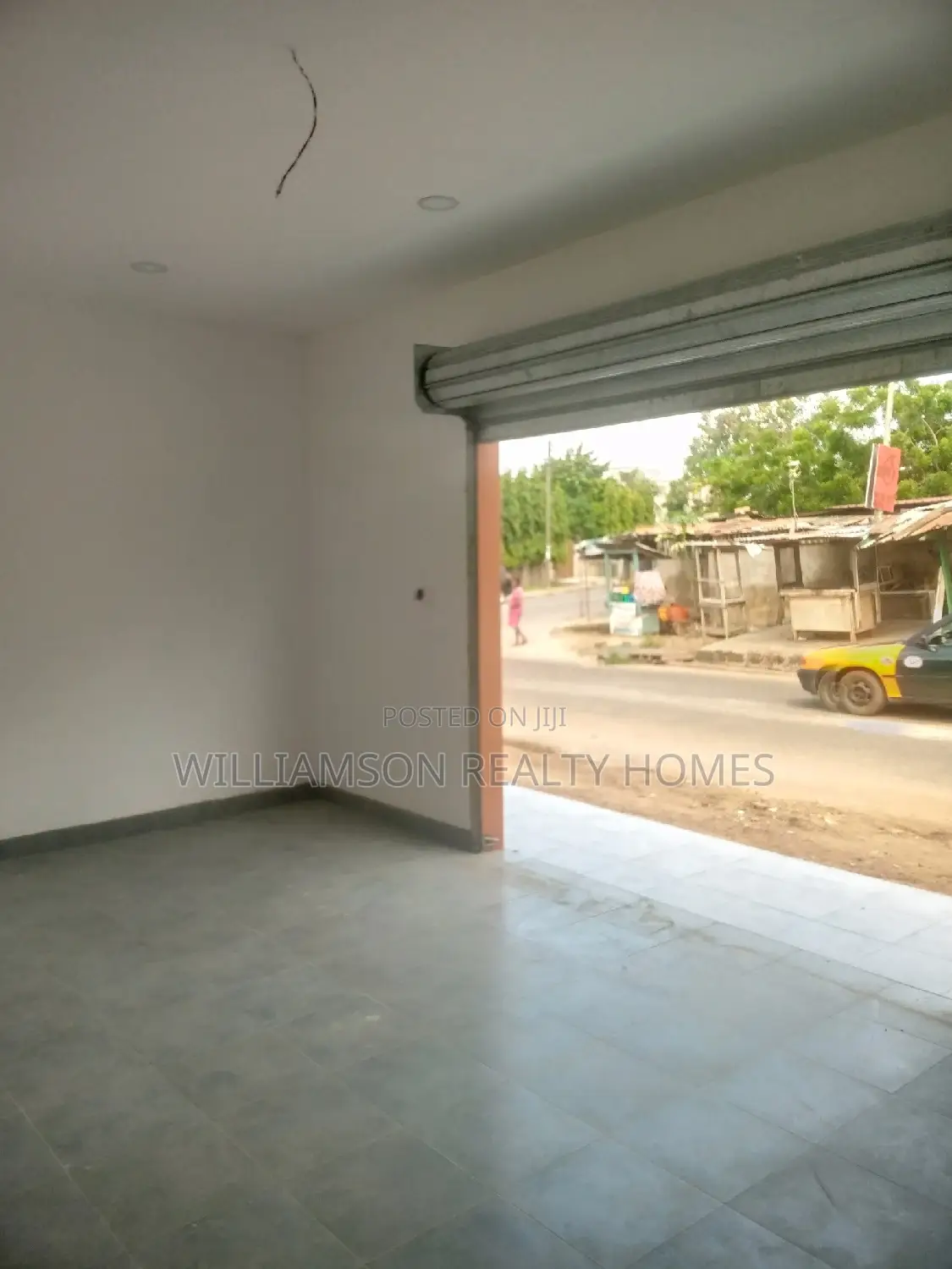 Accessible Road Side Shop/Store/Showroom/Warehouse,Spintex