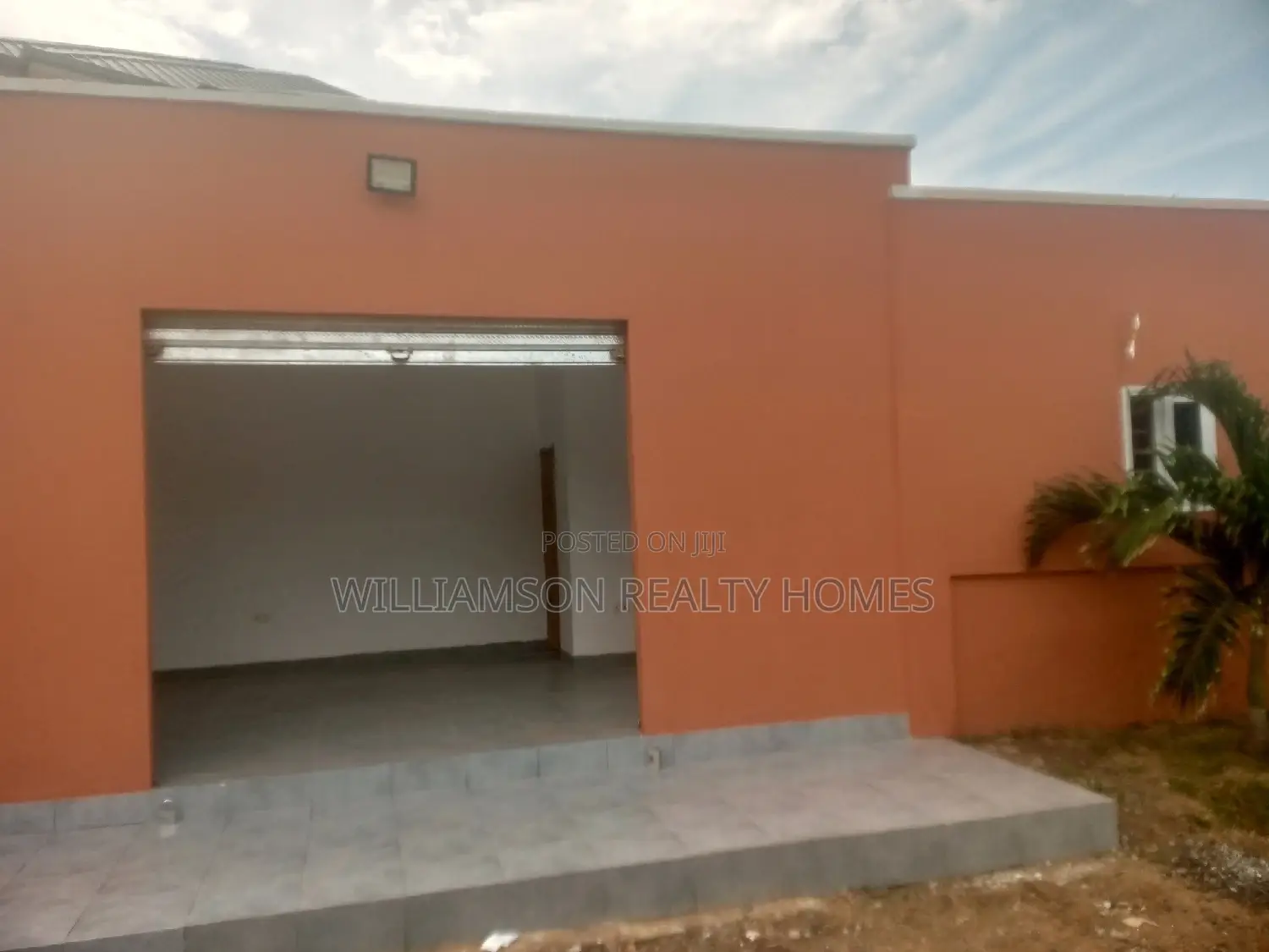 Accessible Road Side Shop/Store/Showroom/Warehouse,Spintex