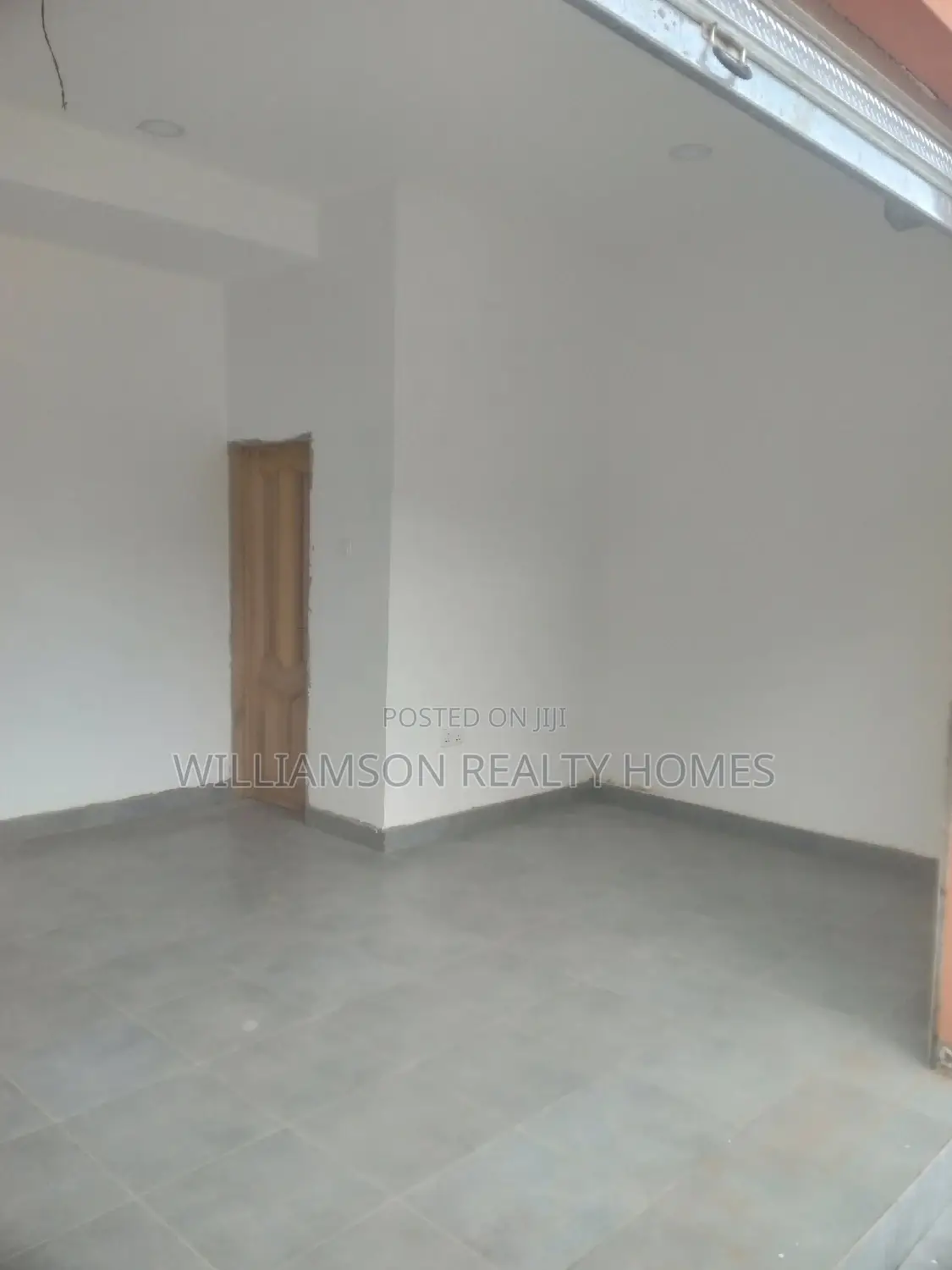 Accessible Road Side Shop/Store/Showroom/Warehouse,Spintex