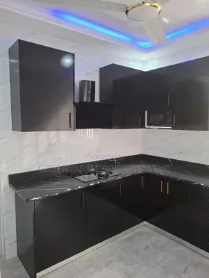 3bdrm House in Container, Adenta for sale