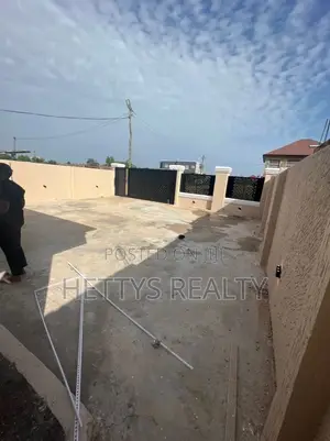 3bdrm House in Ablekuma for sale