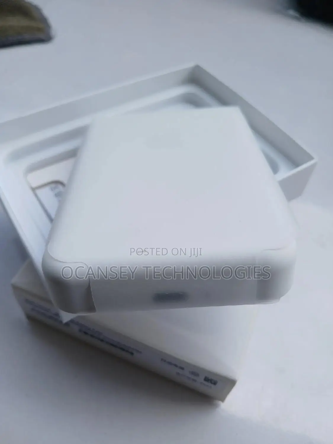 Original iPhone Magsafe Battery Pack