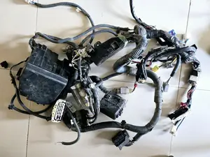 Engine Bay Wiring Harness Fusebox Toyota Yaris 2007-11