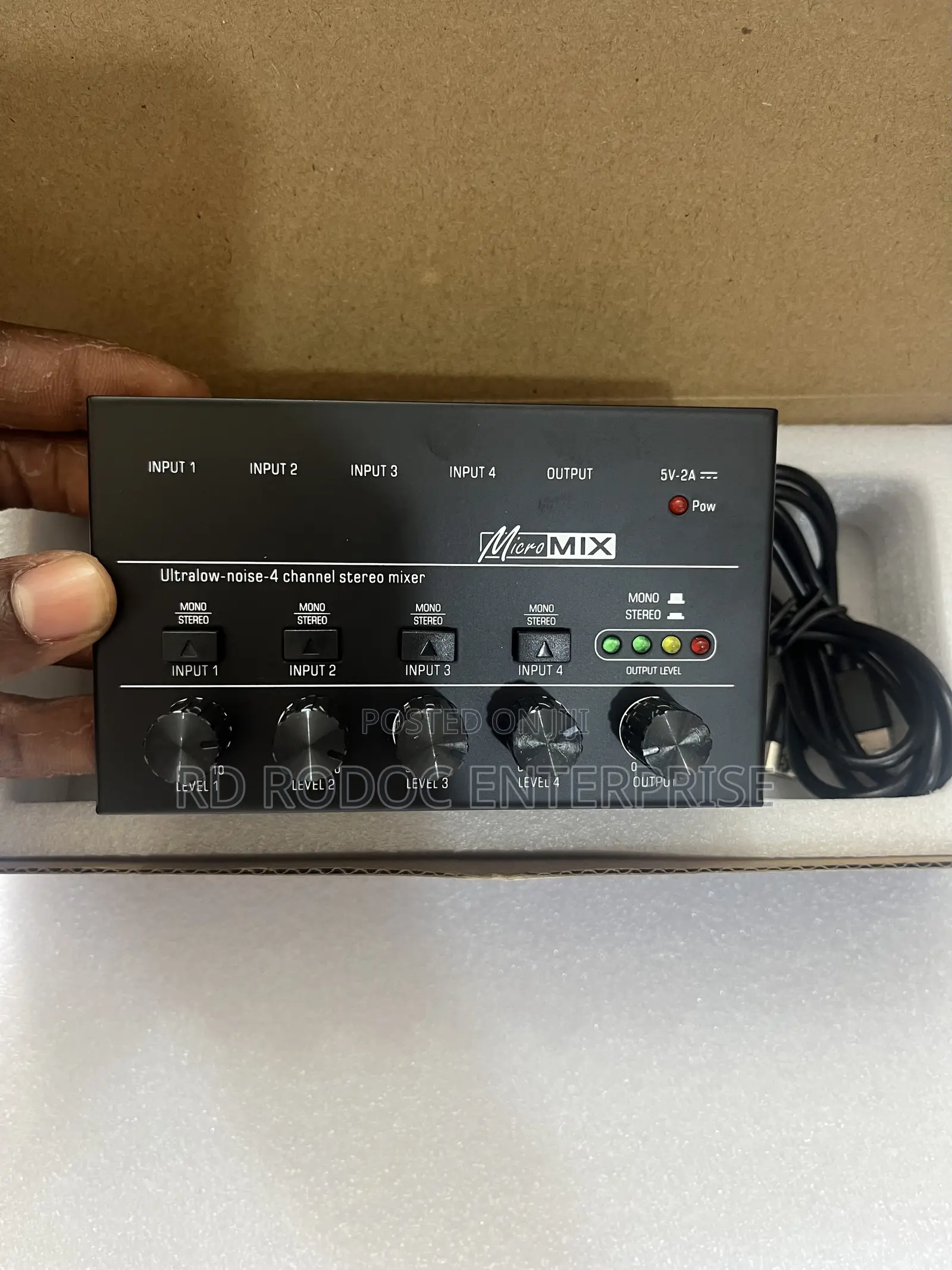 Ultralow - Noise 4 Channel Mixer