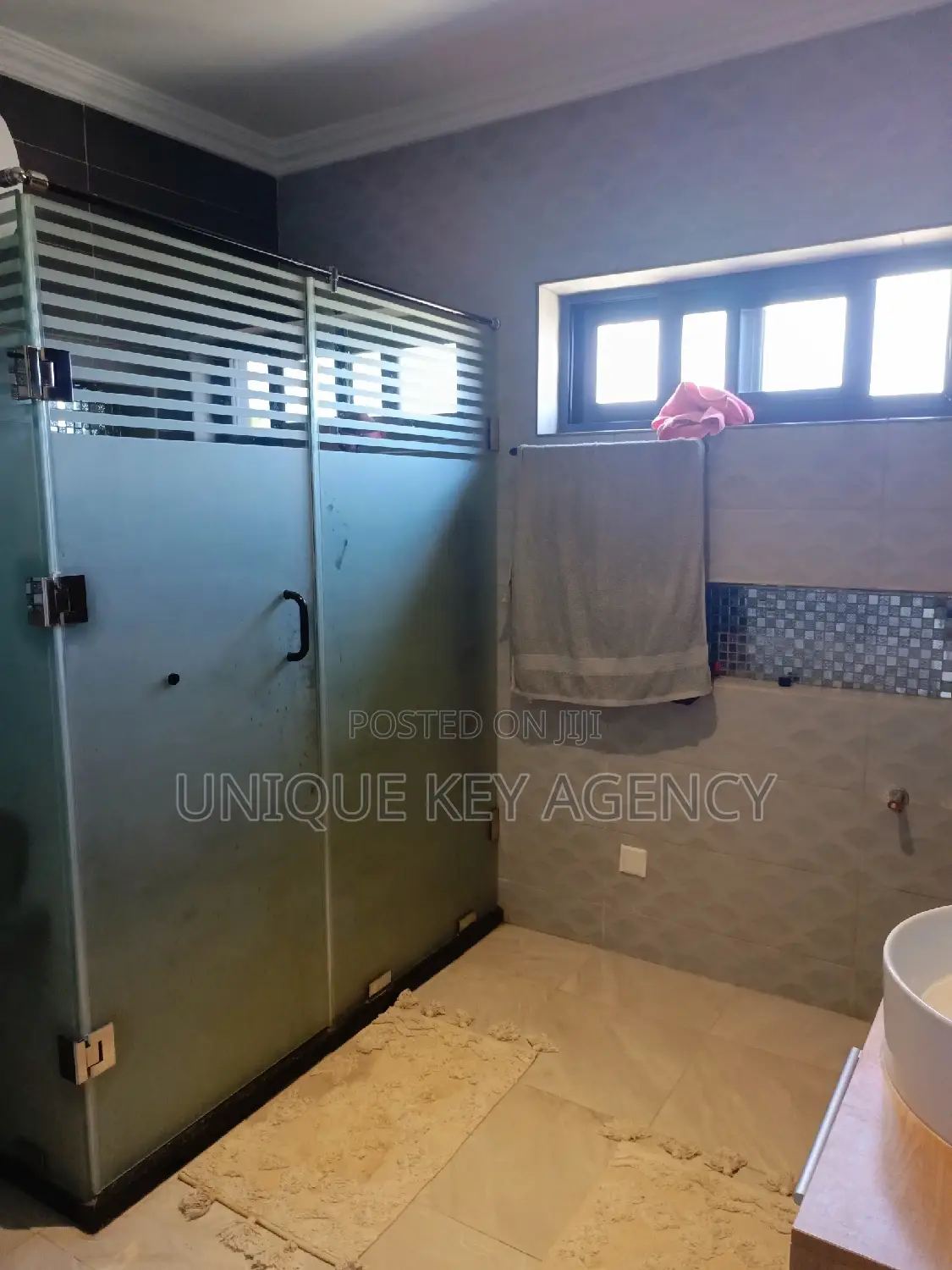 Furnished 3bdrm Apartment in Unique Key  Agency, Accra Metropolitan
