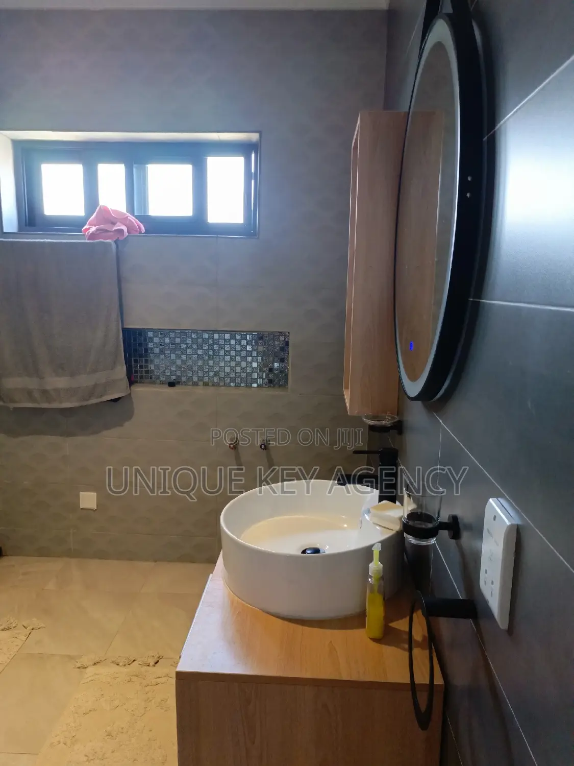 Furnished 3bdrm Apartment in Unique Key  Agency, Accra Metropolitan