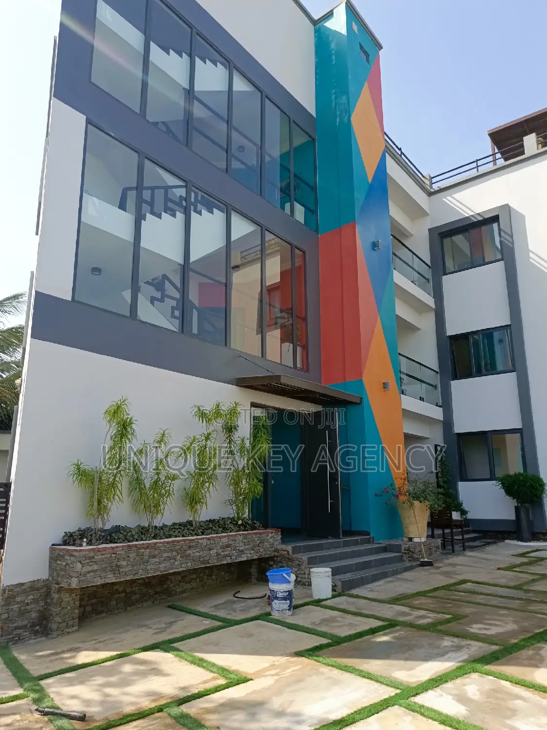 Furnished 3bdrm Apartment in Unique Key  Agency, Accra Metropolitan
