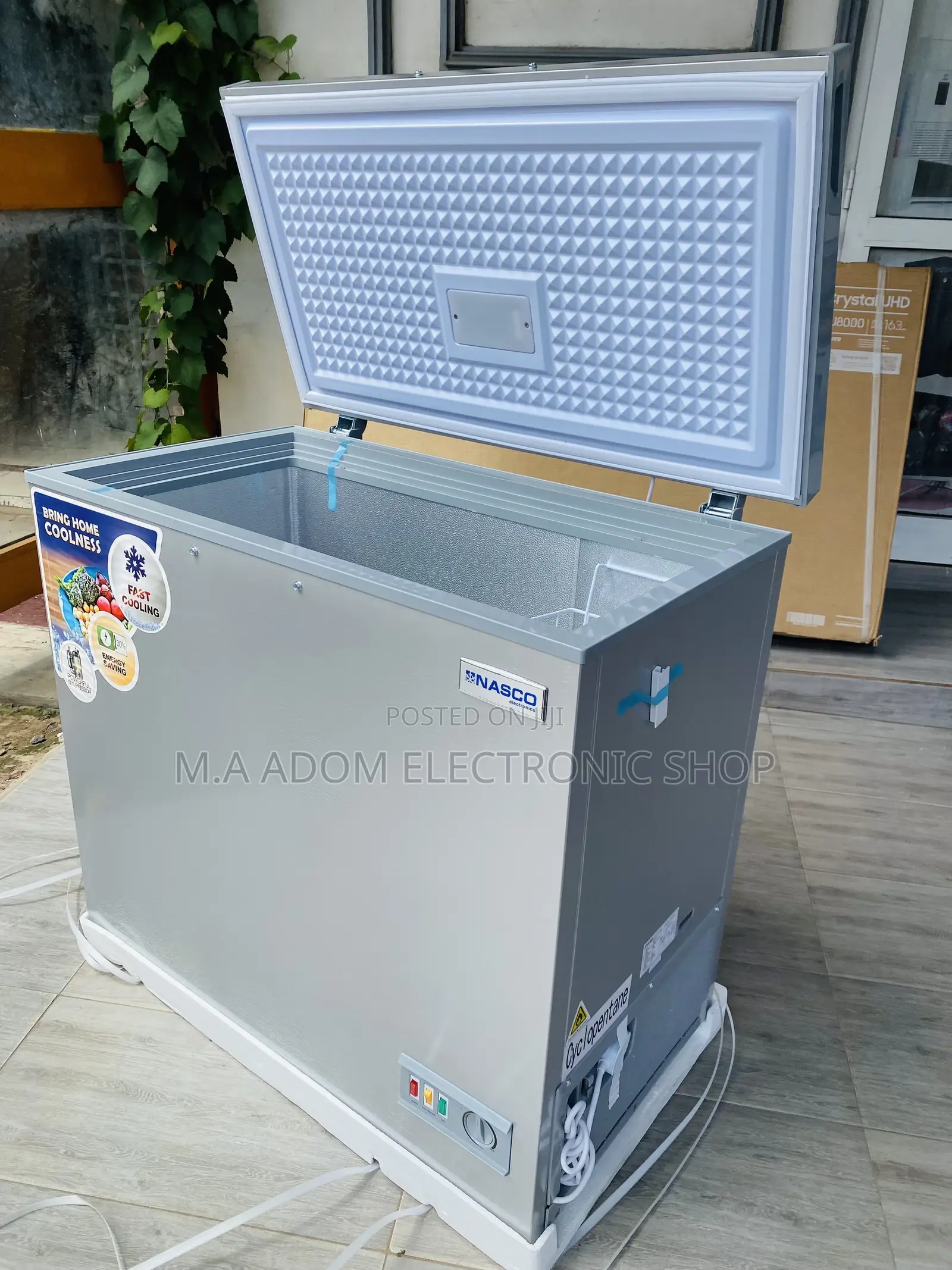 Single Door Nasco Nas-250 Electric Chest Freezer(Gray).