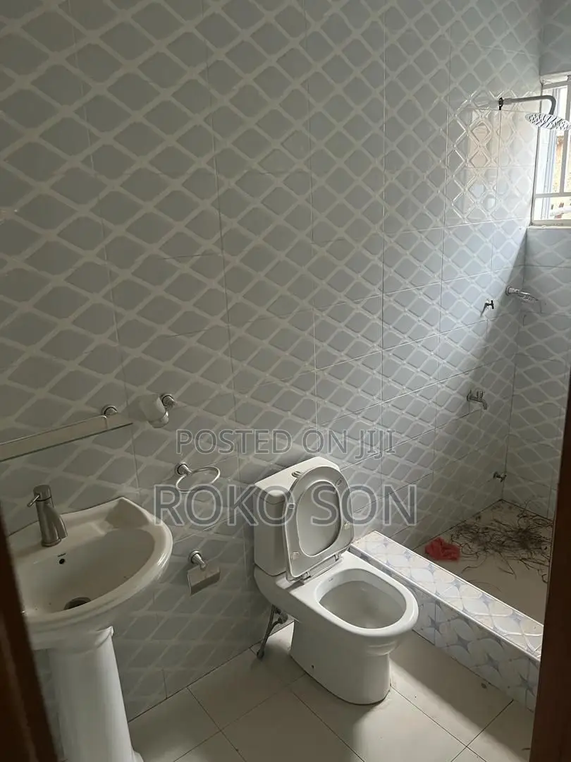 3bdrm House in Dr Roko, Dome for sale