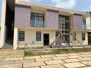 4bdrm Duplex in Aburi for sale