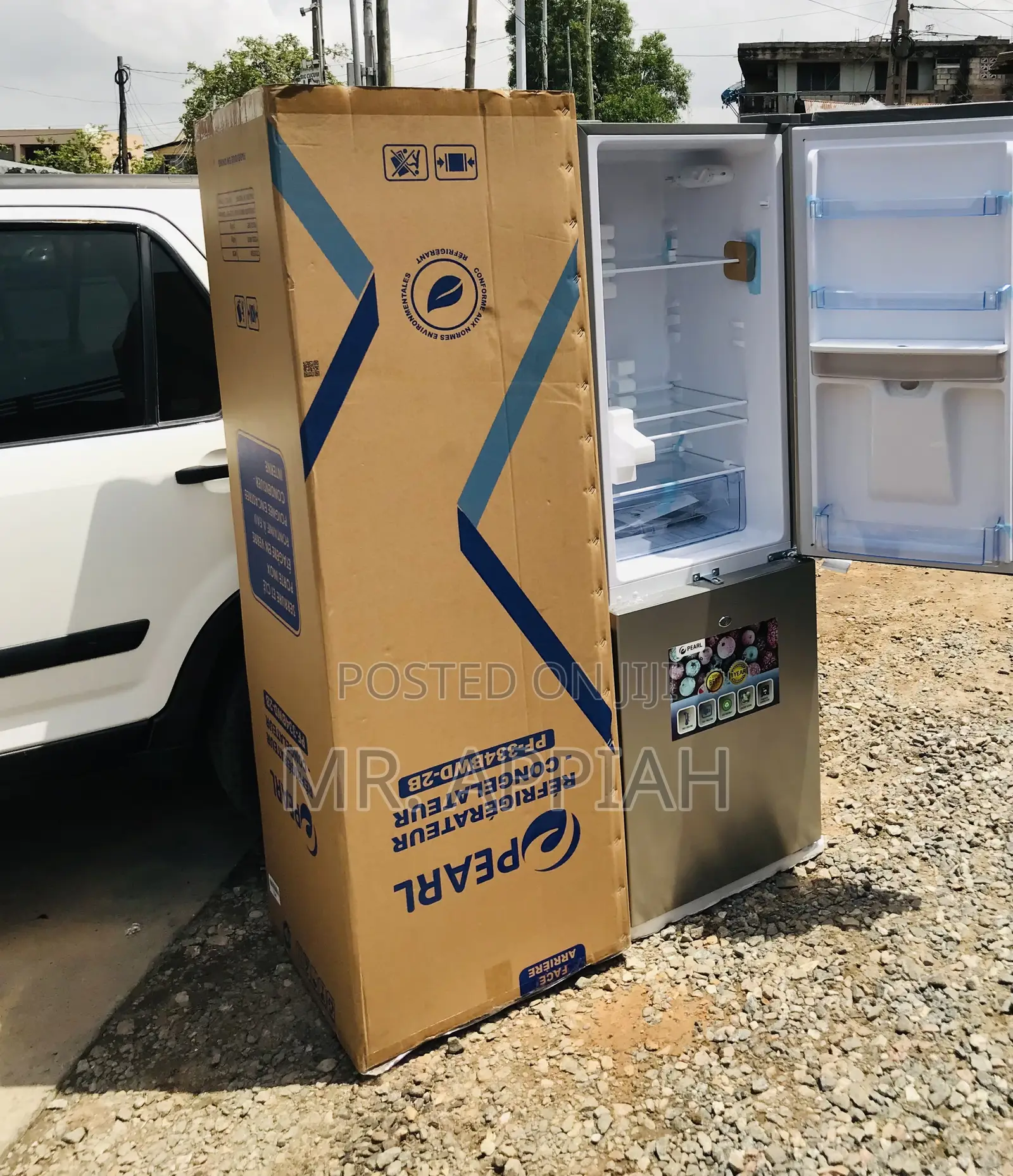 Affordable Pearl Pf-334bwd-2b Bottom Freezer Fridge.