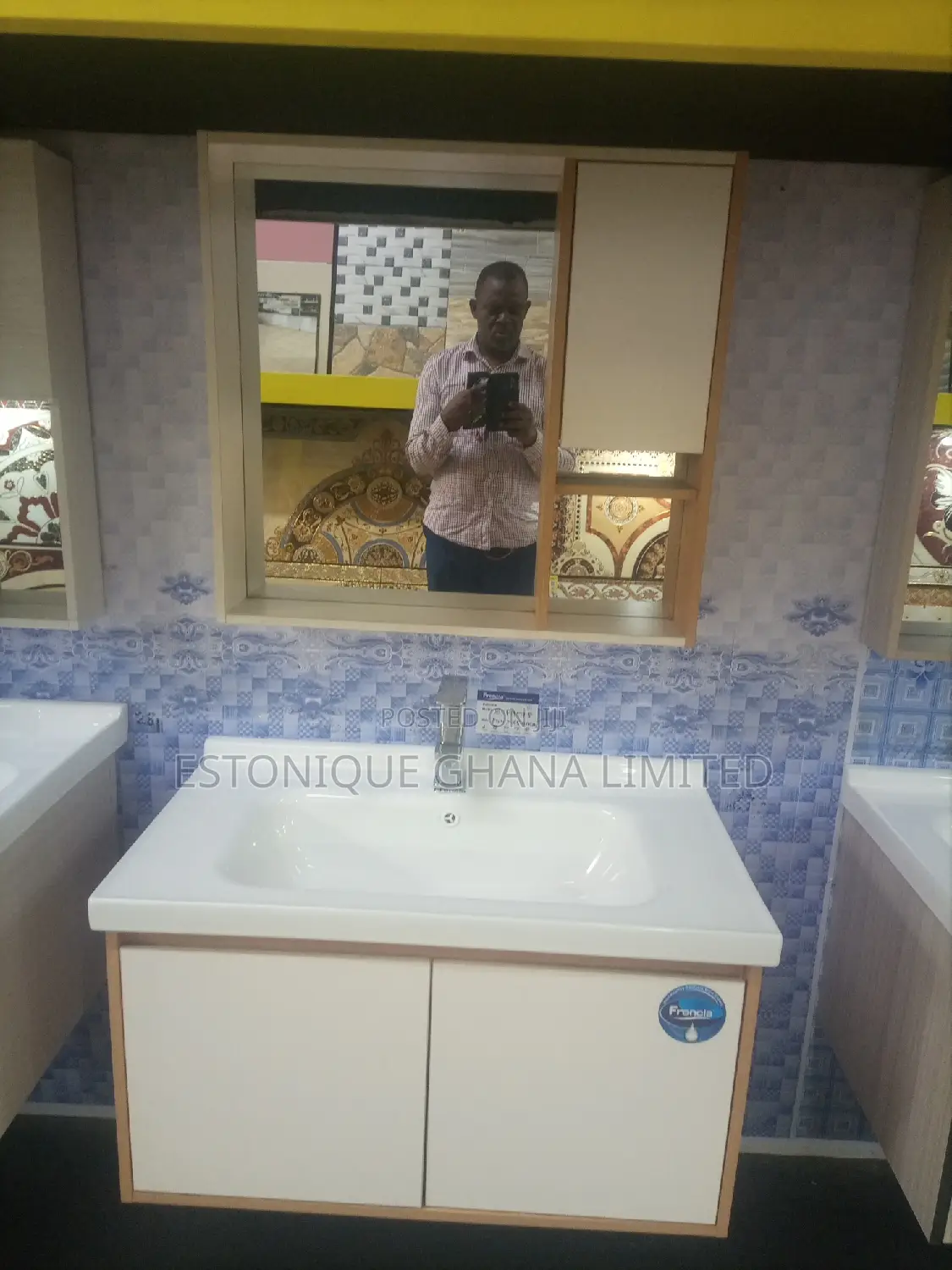 Cabinet Basin
