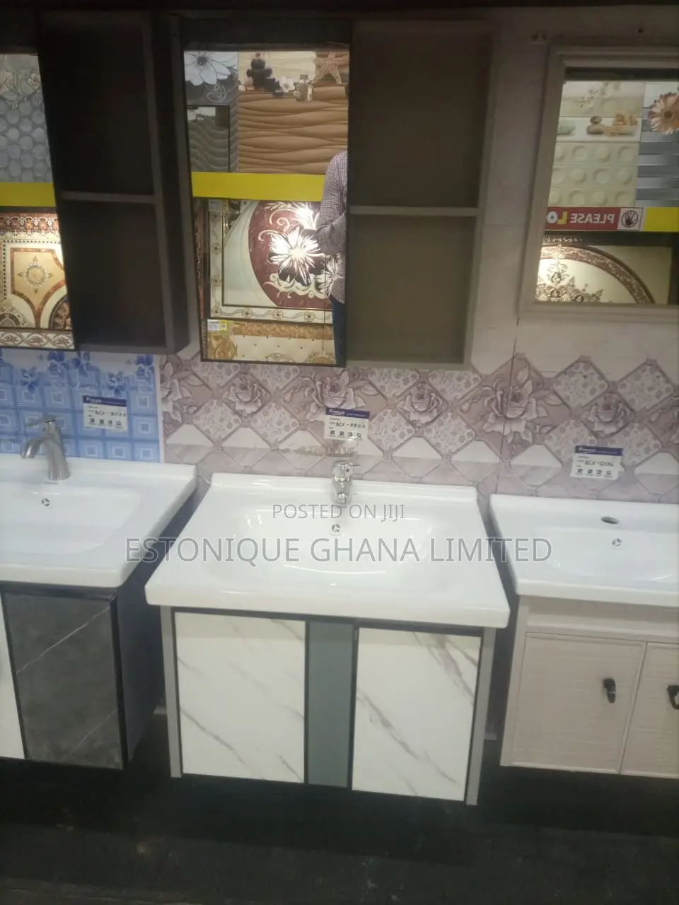 Cabinet Basin