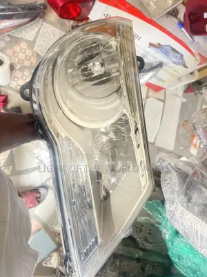VW ROUTAN Headlight Right Side