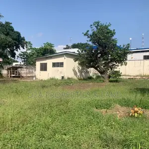 6bdrm House in Airport Residential for sale