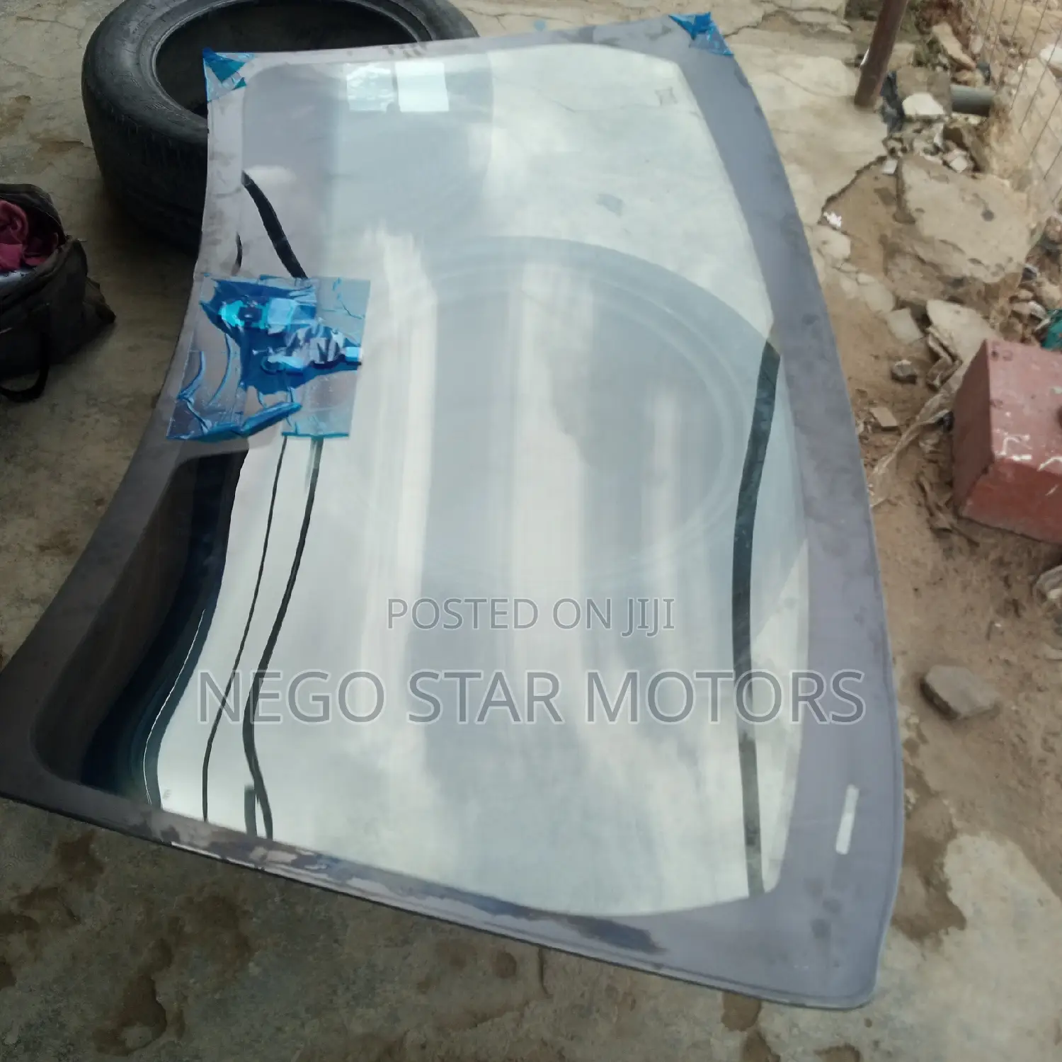 Dodge Charger 2013 Front Windscreen