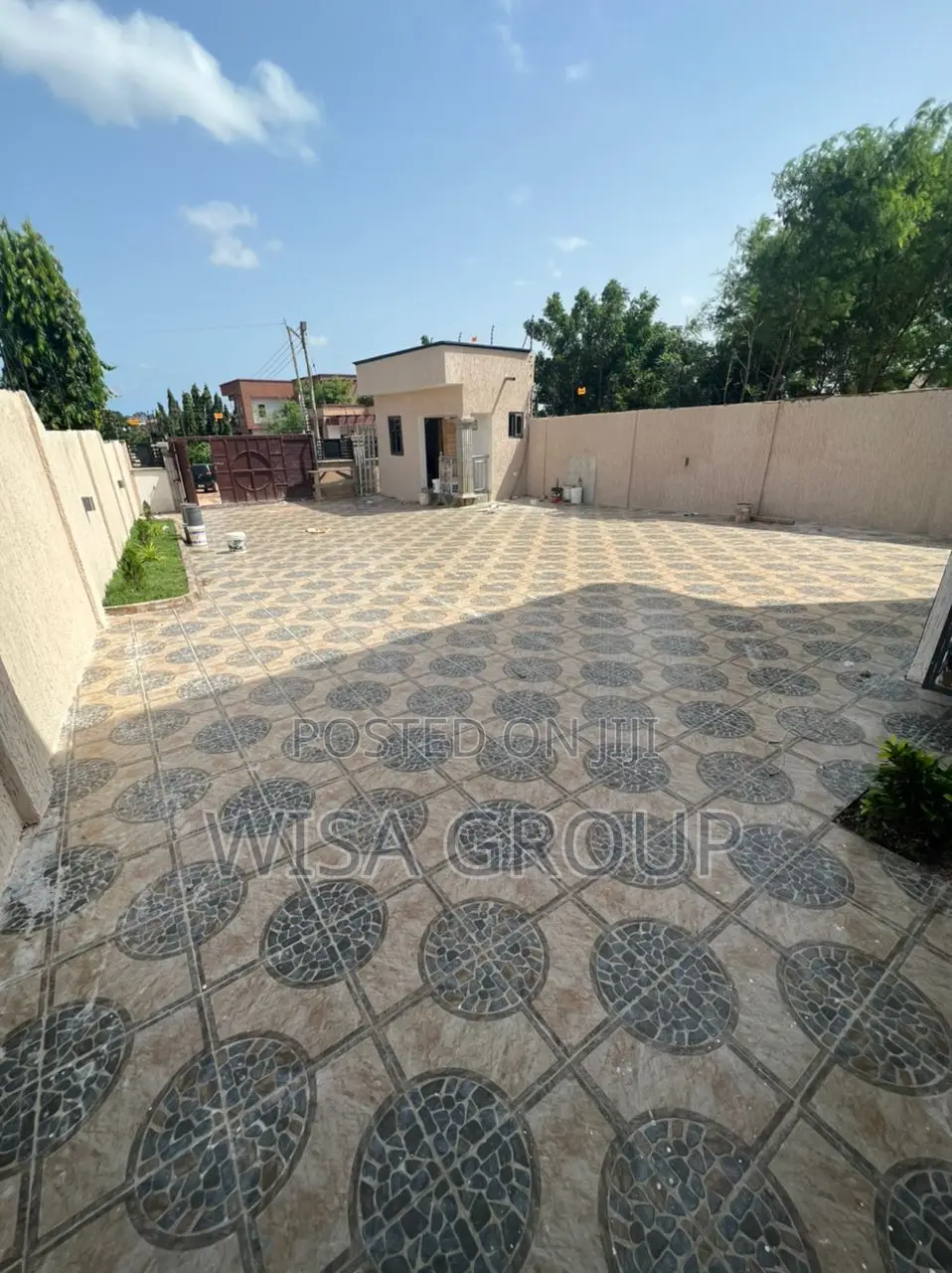 4bdrm Duplex in Wisa Groups, Accra Metropolitan for sale