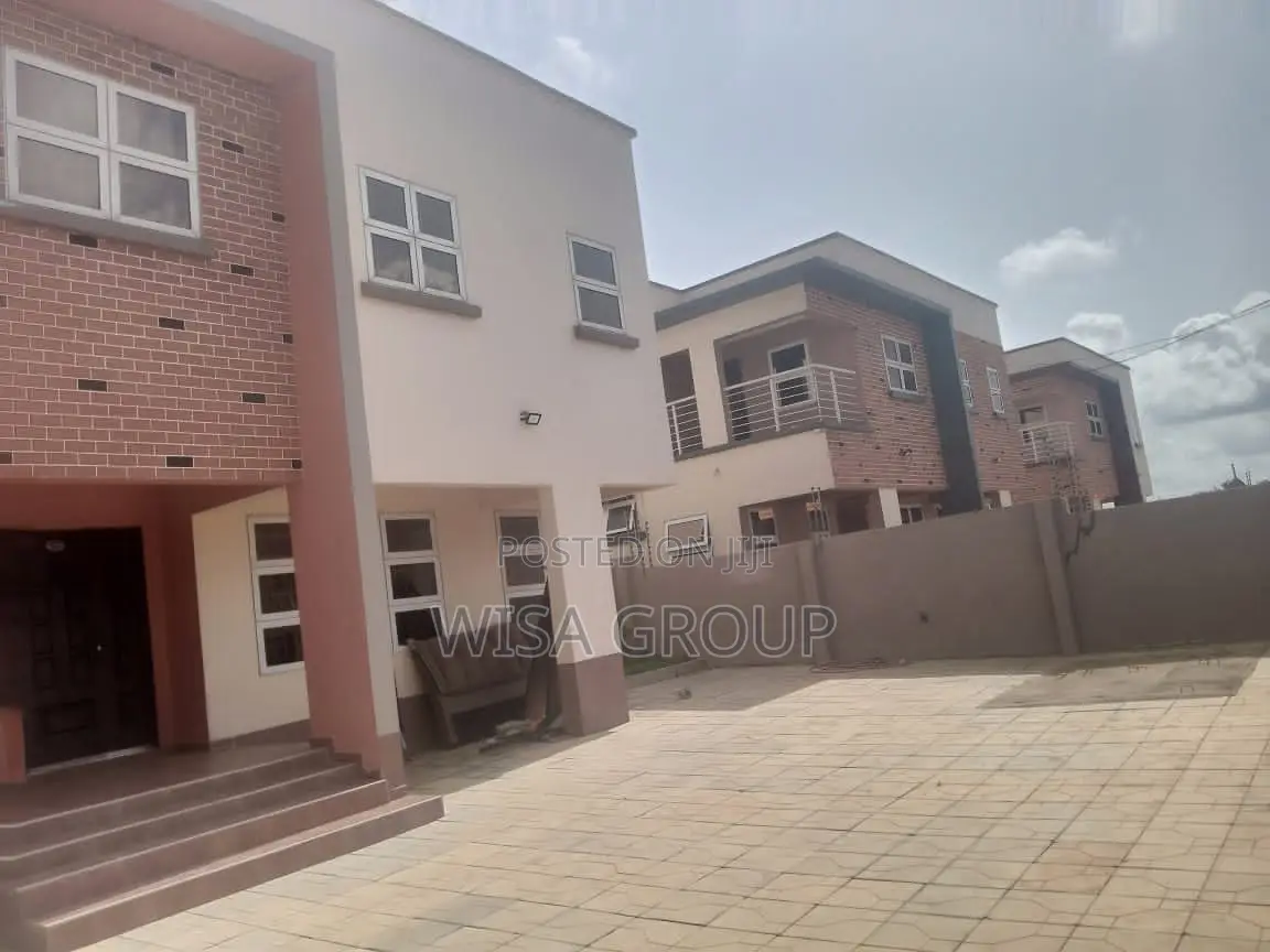 3bdrm Duplex in Wisa Groups, Accra Metropolitan for rent