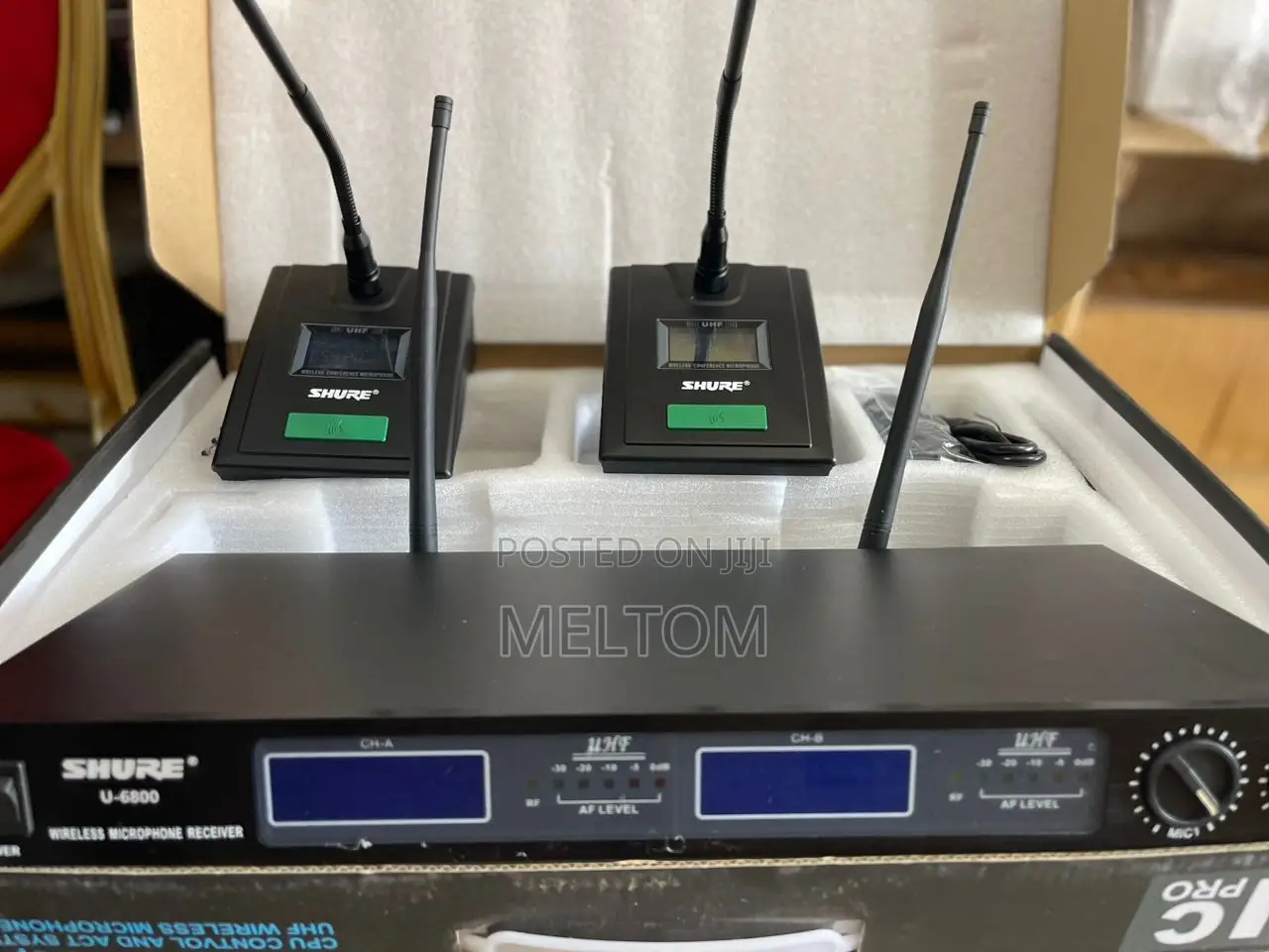 Shure U-6800 2in1 Cordless Conference Microphone