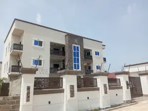 2bdrm Apartment in Golf City, Tema Metropolitan for rent