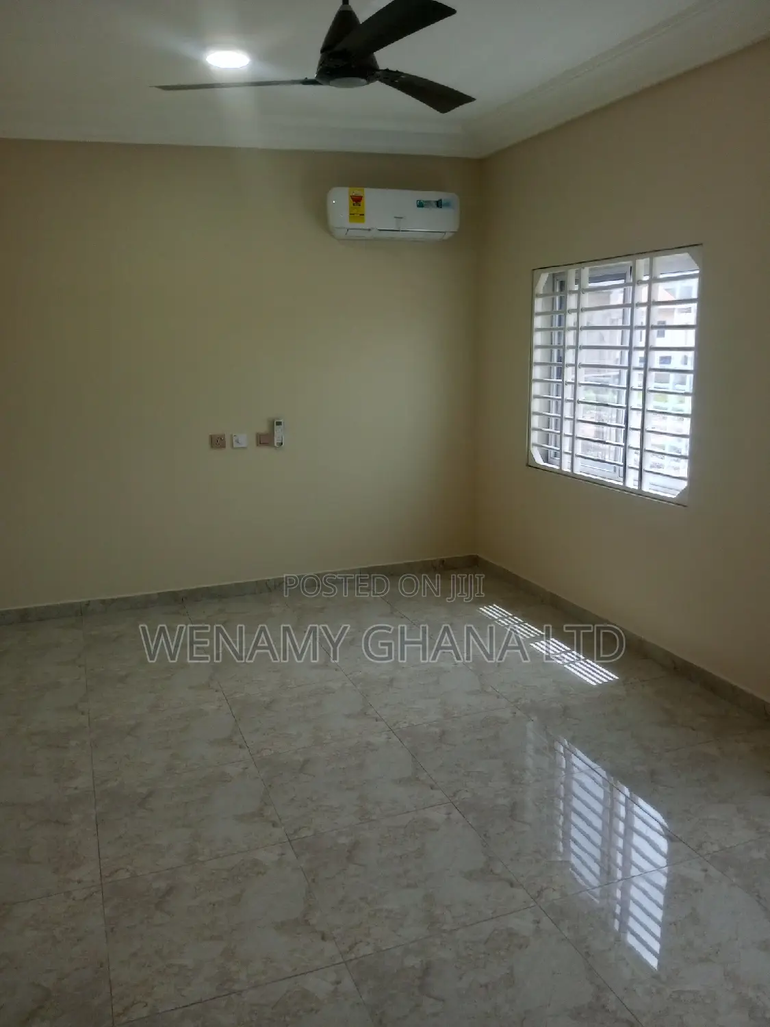 2bdrm Apartment in Golf City, Tema Metropolitan for rent