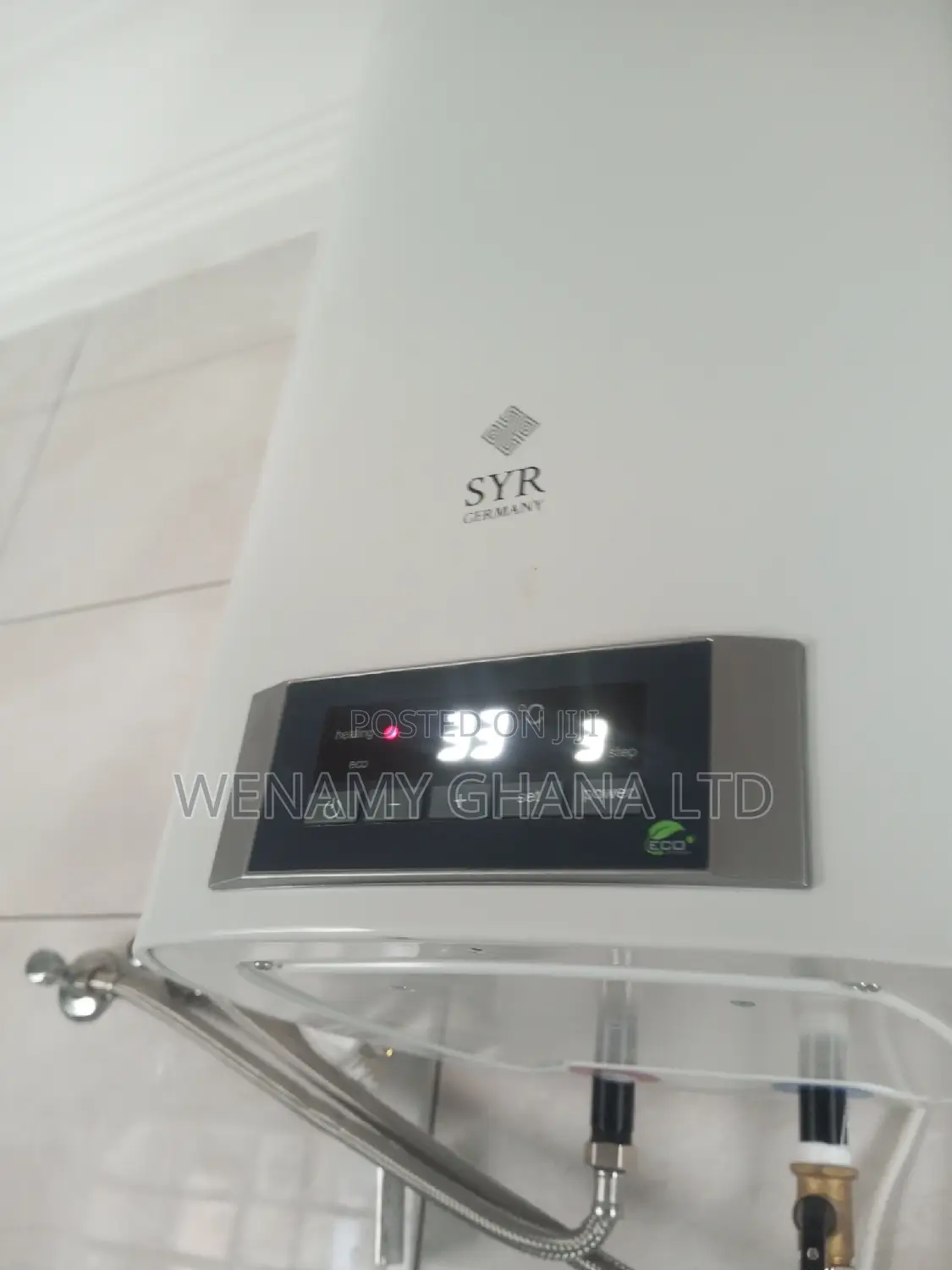 2bdrm Apartment in Golf City, Tema Metropolitan for rent